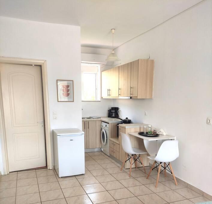 #4 Giorgos & Chara Apartments Nea Kydonia  Exterior photo